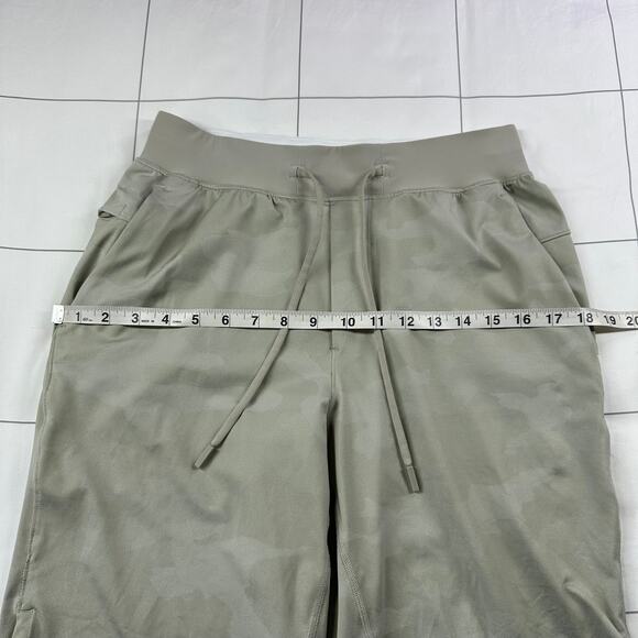 Lululemon Shorts Mens Small Cream Camo T.H.E. Short 9" Linerless Athletic Gym - Picture 8 of 12